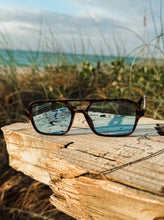 Load image into Gallery viewer, Palms Oasis Retro Sunnies