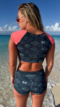 Load image into Gallery viewer, Reef Fish &amp; Coral SURF Bottom
